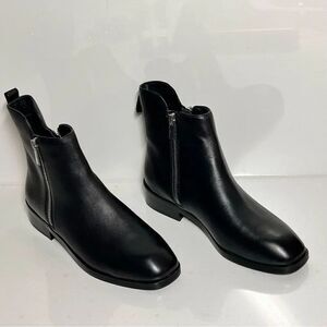 42 GOLD Yearling Leather Booties